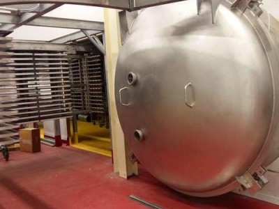 Industrial commercial vacuum freeze dryer with 5000 kg capacity