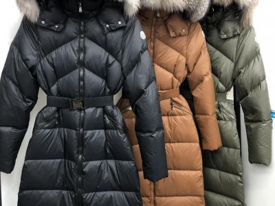 2022 new oblique Fox fur collar long down jacket women and men down jacket