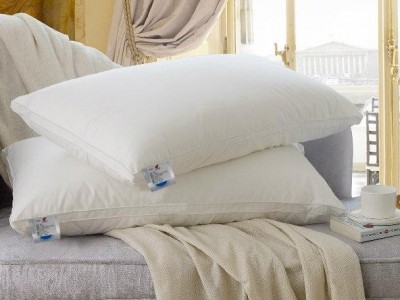 Neck and back guard for home textile bedding