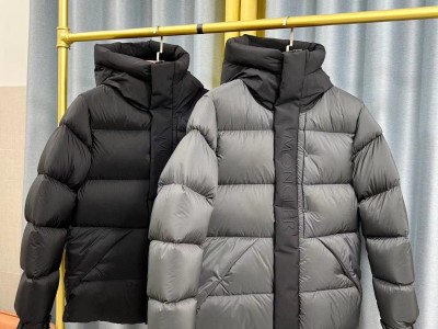 Men's Madeira Bicolor Logo Puffer Jacket Black Madeira Short Down Jacket
