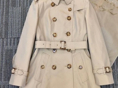 New autumn and winter windbreaker          windbreaker woman jacket