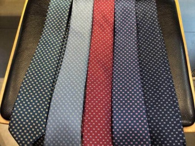epingle sur Vintage        Ties fashion        h logo ties