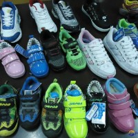 Children sports shoes, stock shoes, cheap shoes