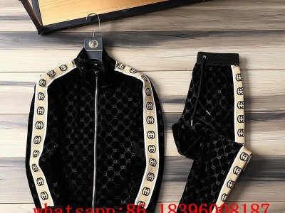wholesale aaa top quality       suit sweatsuits hoodies tracksuits good price