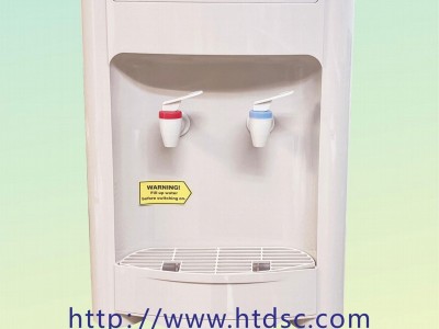 Desktop water dispensers