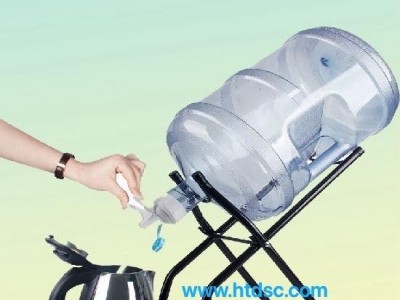 Hand pressure valve with faucet