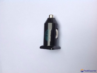 Single USB car charger （in black）