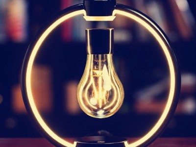 new magnetic floating rotating lamp light bulb for gift corportion