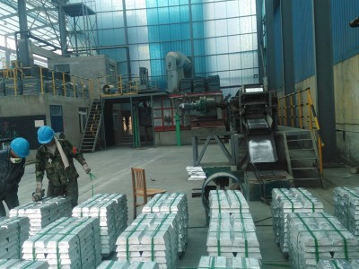 China manufacturers supply high quality pure 99.995 zinc ingot with reasonable p