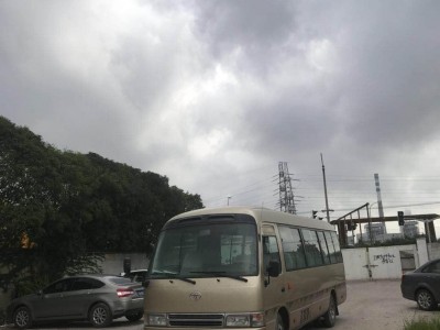 cheap Japan made Toyota coaster golden used mini bus for sale