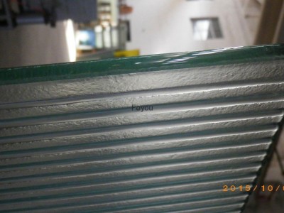 Cast tempered table glass