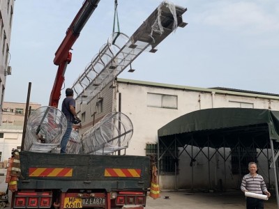 Hong Kong Iron GMS or stainless steel 316 exterior cat ladder climbing ladder