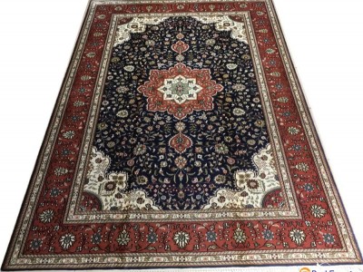 4x6ft red color handmade silk persian rug for prayer and hanging