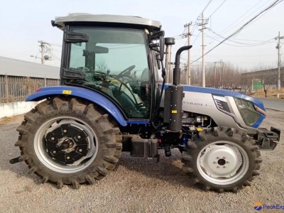 4 wheels Tractor
