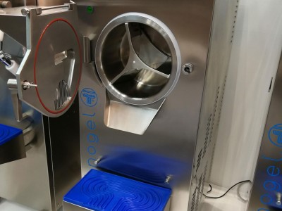 Mantegel batch freezer