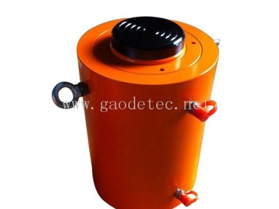 Double acting 500 ton lifting hydraulic jacks For lifting and maintenance