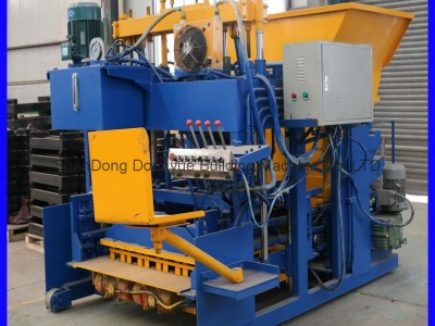 QTM10-15 movable block machine,egg layer block machine,mobile brick machine