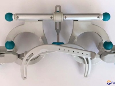 Light Weighted Universal Trial Frame