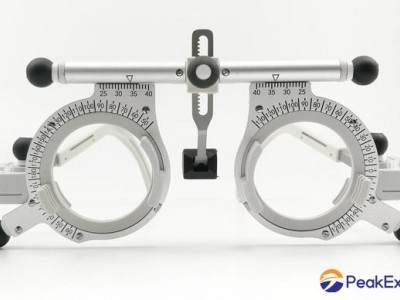 Universal Trial Frame