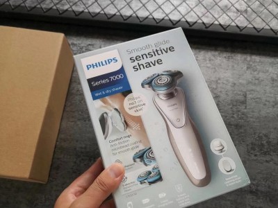 KEY Style Philips Series 7530 Wet & Dry Shaver With Smart Clean Kit BNIB SEALED