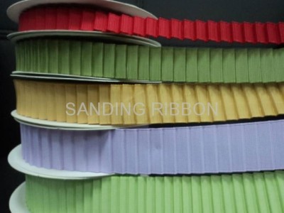 Ruffle ribbon