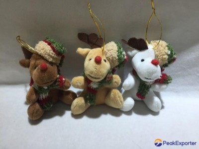 Christmas caribou Pendant
