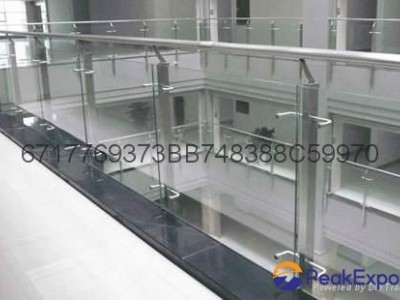 Armrest the laminated glass