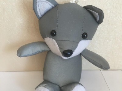 Fox toy with reflective fabric