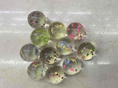 32mm transparent high bouncing ball with sorts of little trinket