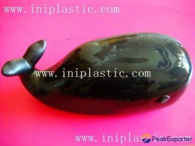 we mianly manufacture vinyl whale vinyl shark tiger shark white shark toy bear