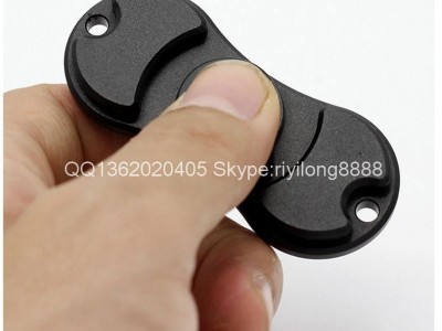 Fingertip gyroscope