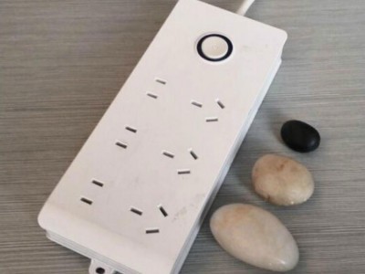 Anti shock socket