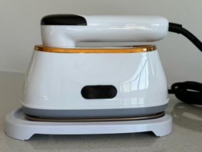 Innovative Steam Iron with Advanced Features
