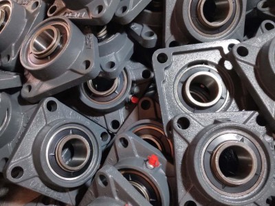 PILLOW BLOCK BEARINGS
