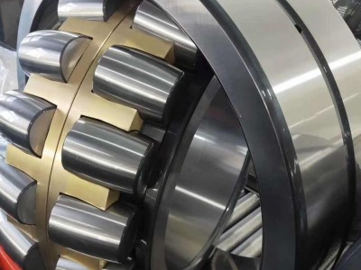 SPHERICAL ROLLER BEARINGS