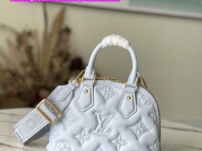lma bb bubblegram leather M59821 ALMA BB Monogram Vernis leather shell bag