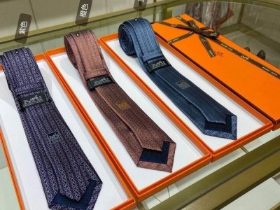 Vintage Ties fashion h logo ties        ties necktie choker neckcloth neckwear c