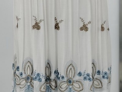 EMBROIDERY SKIRT