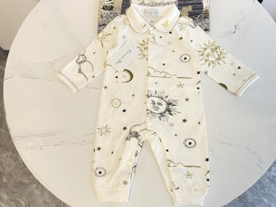 Baby      Inspired Newborn Set Pajamas Bodysuits Newborns infants Luxury fashion