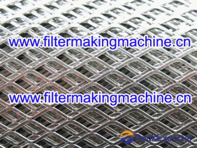 Expanded mesh for air filter