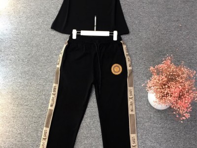 2025 new fashion CC sport clothes suit brand name sport suits clothes  sets