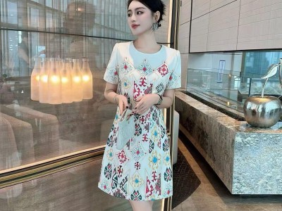Dresses, dresses, women's dresses, wholesale and retail of all kinds of dresses
