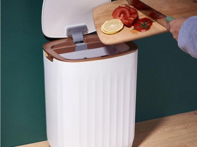 Plastic Electric Trash Can