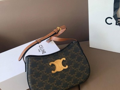 Bougie on a Budget        Tilly Bag Triomphe Hobo Bags houlder bag Tote Bag