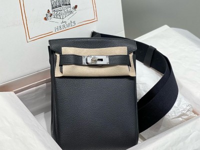 Best Quality        Bag For Men HAC A DOS Bag Crossbody Bag Togo Leather