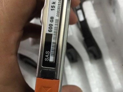 EMC VX-2S10-900G VX-VS10-300G VX-VS10-600G VX-VS15-600G