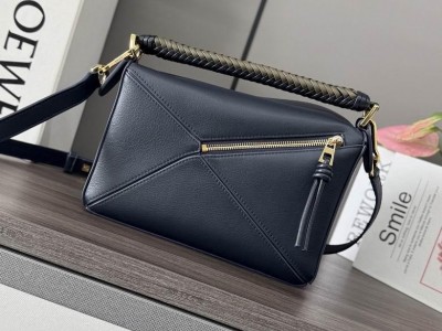 Small Puzzle Edge bag       calfskin Leather shoulder bag