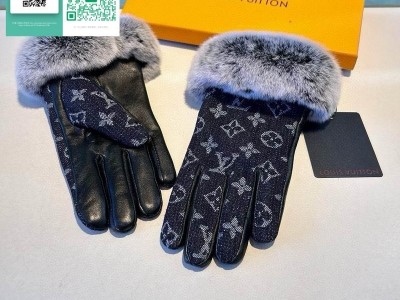 wholesale     edallion Gloves     olves real leather fashion furry fingered glov