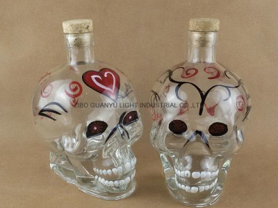 handpaint skull glass bottle with crok,skull glass bottle